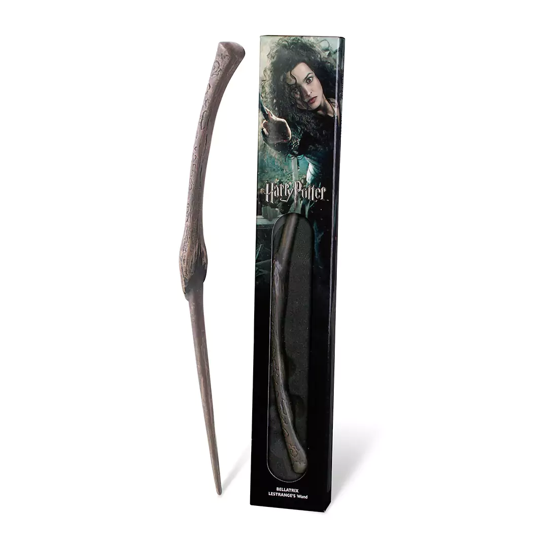 Der unverkennbare, gebogene Zauberstab von Bellatrix Lestrange aus Harry Potter – perfekt für dein Kostüm und erhältlich in unserem Kostümladen in Berlin.