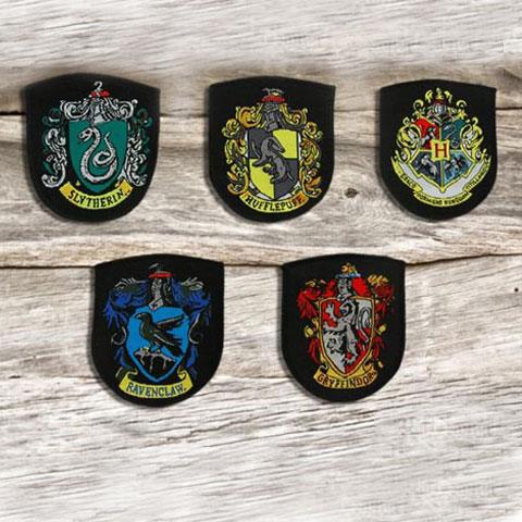 Harry Potter Logo-Aufnäher mit offiziellem Schriftzug zum  Aufnähen.