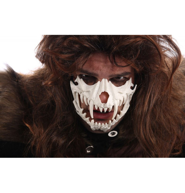 Gruselige Skelett-Maske mit markantem Gebiss für Halloween – erhältlich bei ClothingLand in Berlin

Option 2: Fokus auf exa