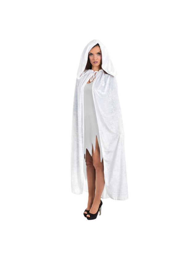 Ein langes, luxuriöses Halloween-Cape aus fließendem weißen Samt mit einer großen Kapuze bei ClothingLand in Berlin.