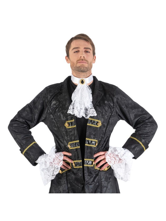Ein zweiteiliges Kostüm-Set bestehend aus einem eleganten, weißen Rüschen-Jabot für den Halsbereich und zwei dazu passenden weißen Rüschenmanschetten für die Handgelenke.